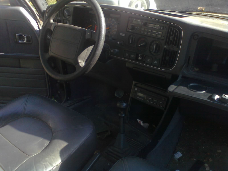 The interior needs a good detailing, too. Some very light surface mold to take care of. But apart from a cracked dash and a hole worn through the driver’s side carpet, it’s in fairly good shape. Even the leather seats are intact!